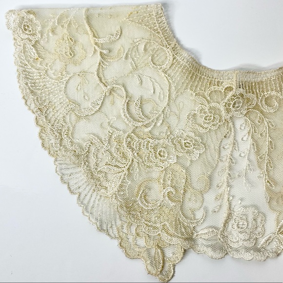 Vintage Chantilly Lace Collar - Picture 2 of 8